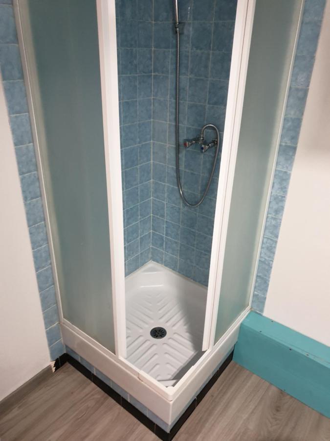 Appartement Studio refait à neuf à Saint-Jean-Saint-Nicolas Extérieur photo